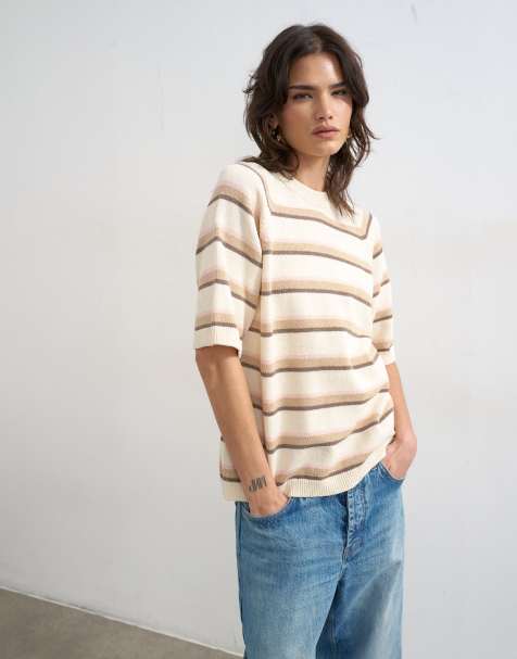 Topshop – Dzianinowy T-shirt w neutralne paski z rękawem do łokcia - view 1