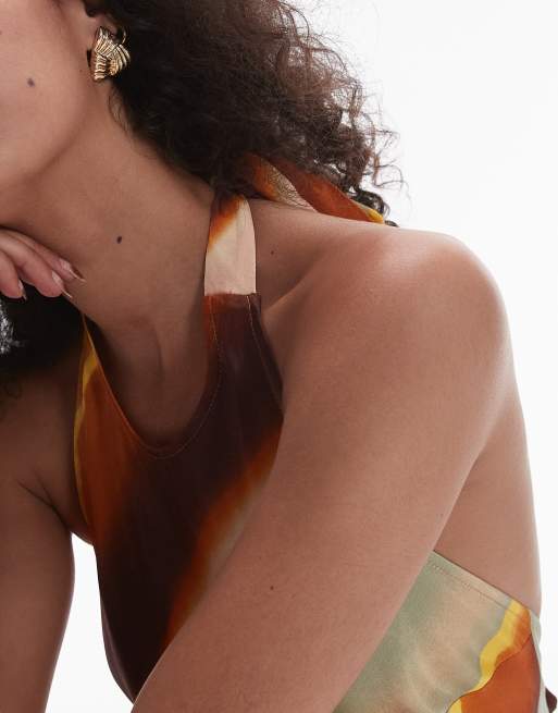 Topshop – Eddie – Markante Triangel-Ohrstecker in Goldoptik, 4 von 4