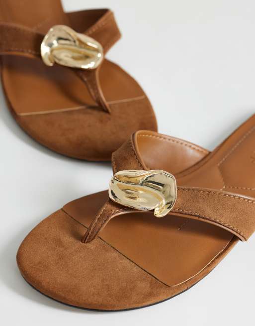 Topshop Eden toe thong sandal with hardware in tan faux suede, 4 of 4