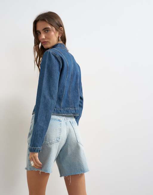Topshop - Editor - Distressed denim short in bleekwassing, 3 van 5