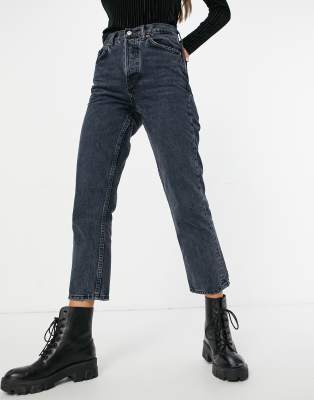 Topshop - Editor - Jeans mit geradem Schnitt in Blauschwarz - BLACK