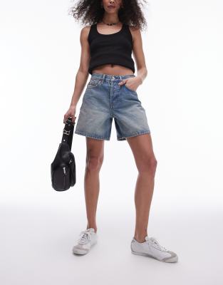 Topshop - Editor - Jeansshorts in mittelblauer Tönung