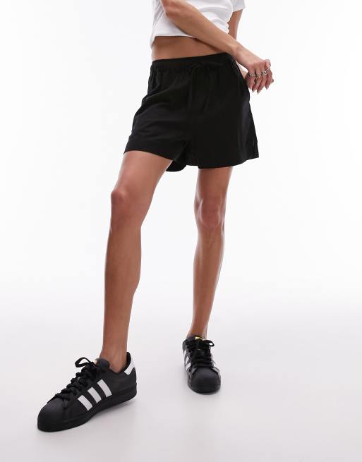 Topshop - Effen linnen short met trekkoord in zwart, 2 van 5