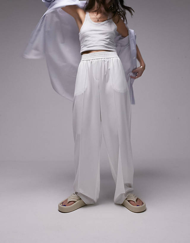 Topshop - elasticated jogger style trouser in white