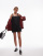 Thumbnail 1 van 5