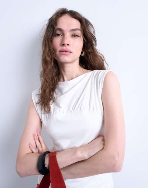 Topshop – Elfenbensvit, ärmlös topp med rysch - view 1