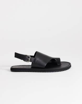 Topshop Ella Leather Toe Loop Sandals In Black