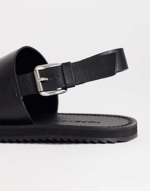 Topshop Ella leather toe loop sandals in black, 3 of 4