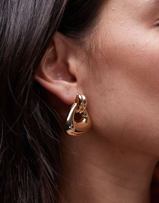 Topshop – Ellen – Trójkątne kolczyki w kształcie kołatki w kolorze złota