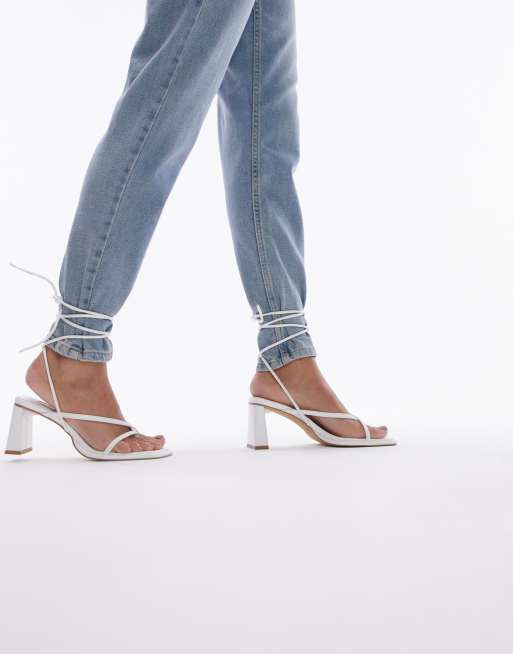 Topshop - Ellis - Hvide sandaler med blokhæl og bindebånd om benet, 3 af 4