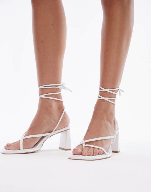 Topshop - Ellis - Sandali bianchi allacciati alla caviglia con tacco largo, 2 di 4