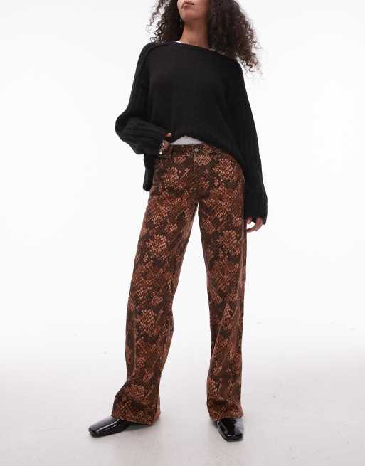Topshop - Ember - Jeans met wijde pijpen en lage taille in bruine slangenprint
