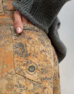 Model wearing Ember low rise straight jean in jacquard