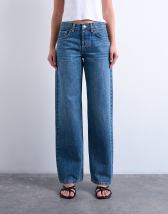 Topshop Ember low rise wide leg jean in mid blue