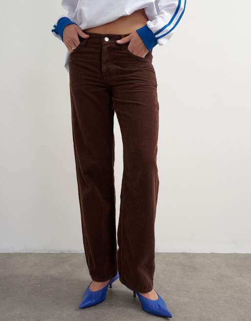 Topshop Ember relaxed straight jeans met lage taille in chocoladebruin ribfluweel, 4 van 5