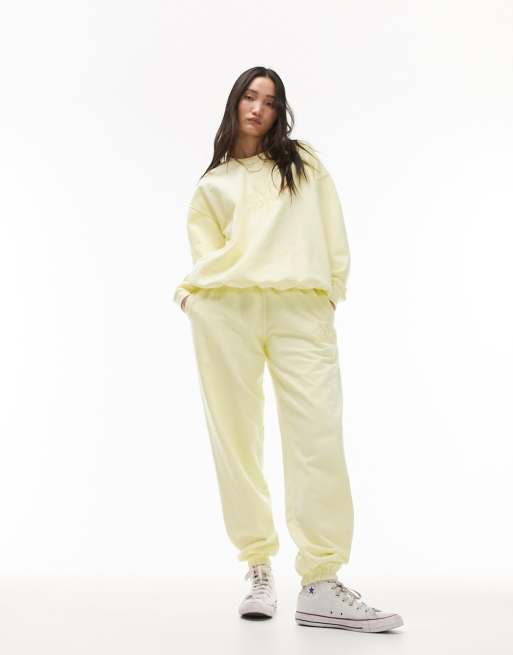 Butter yellow sweatshirt 2025