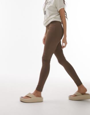 Topshop - Eng geschnittene, gerippte Leggings in Schokoladenbraun-Brown