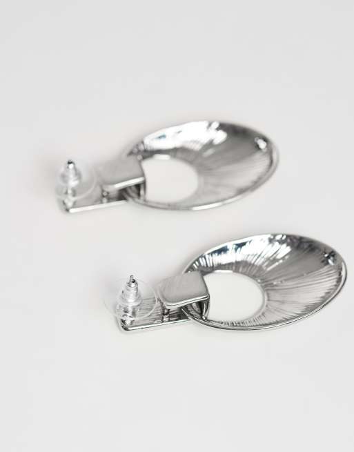 Topshop Esme door-knocker earrings in silver brushed, 3 of 3