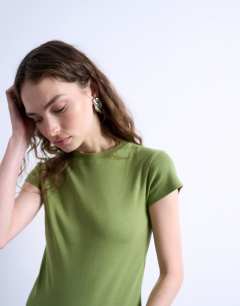 Model wearing Everyday tee in green