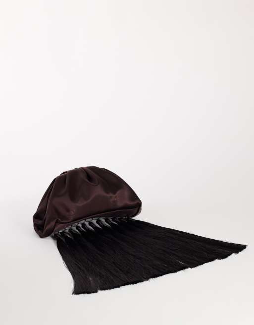 Topshop Evie pochette à nœud et pompons en satin chocolat, 2 de 4