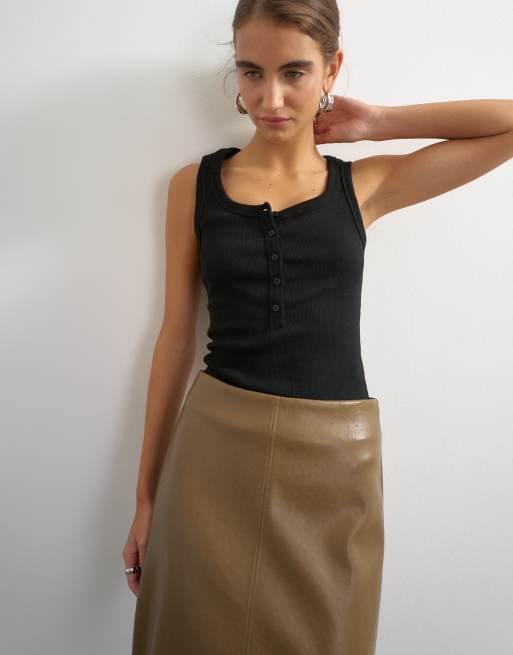 Topshop falda larga recta de piel sintética con pespunte en camel, 4 de 5