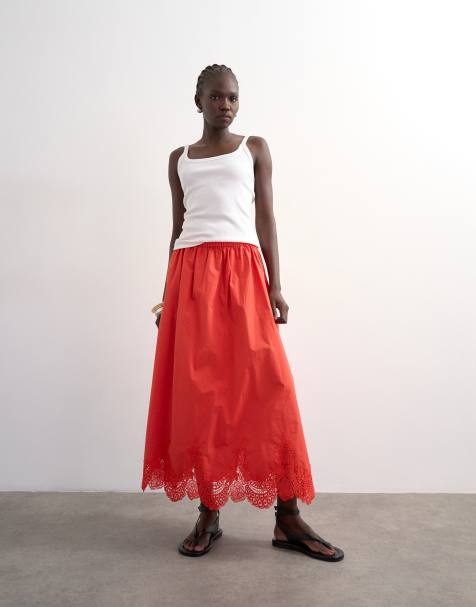 Topshop - Falda larga roja de corte amplio circular con bajo de encaje - view 1