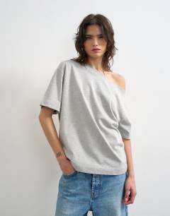 Model wearing Fallen shoulder t-shirt in grey marl