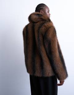 Model wearing Faux fur boxy blazer coat in brown stripe