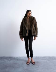 Model wearing Faux fur boxy shawl coat in mink