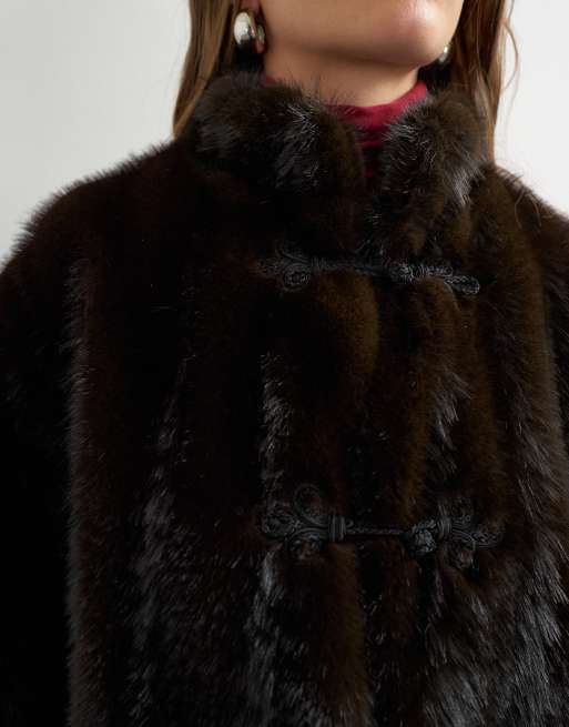 Topshop faux-fur kort jack met knoopsluiting in donkerbruin, 3 van 4