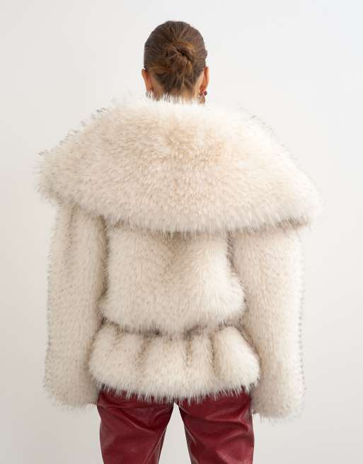 Topshop faux-fur korte jas in wit, 4 van 4