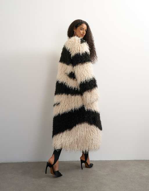 Topshop faux fur long collarless coat in mono print, 3 of 4
