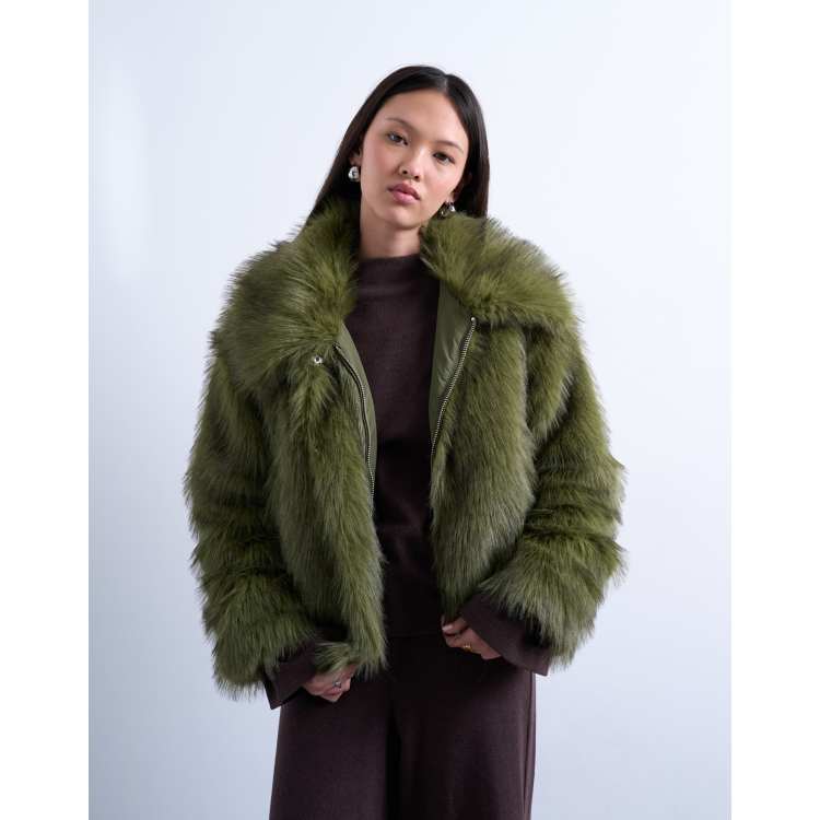 208550018-1-olive?$n_750w$&wid