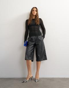 Faux leather bermuda shorts in black