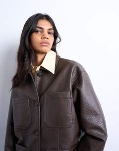 Model wearing Faux leather bubble revere casual shacket in chocolate