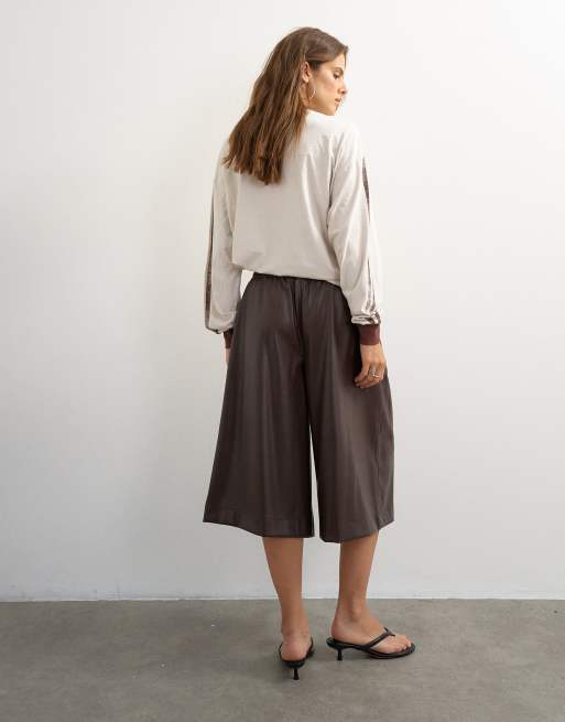 Topshop faux leather culotte pants in brown, 4 of 5