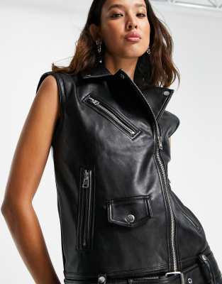 faux sleeveless jacket