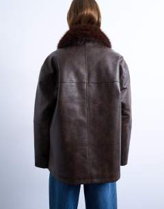 Model wearing Faux leather with detachable faux fur collar button thru padded shacket in washed brown