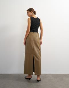 Model wearing Faux ostritch leather topstitch column maxi skirt in tan