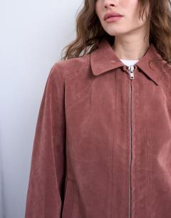 Model wearing Faux suede shacket in pink