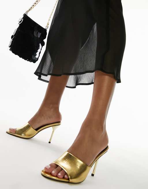 Topshop – Fia – Mules in Gold mit abgerundeter Zehenpartie und Absatz