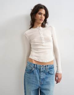 Fitted long sleeve henley in ecru