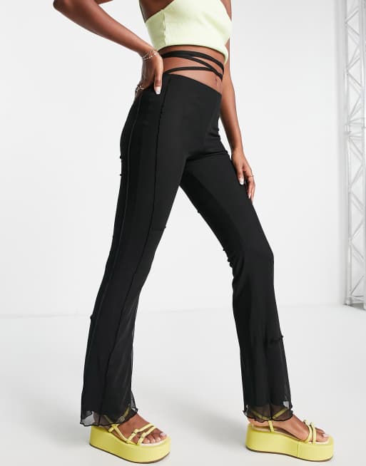 Topshop - Flare-broek van mesh met naden en strikceintuur in de taille in zwart
