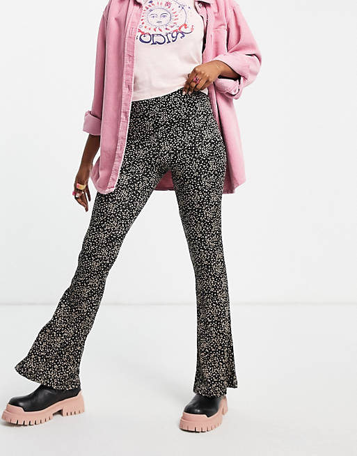  Topshop flared trousers in ditsy floral print 