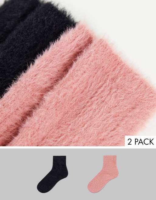 Topshop – Flauschige knöchelhohe Socken im 2er-Pack, Schwarz/Rosa