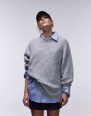 Topshop - Flauschiger Oversize-Strickpullover in Grau mit Ziernaht und Rundhalsausschnitt