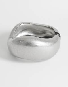 Flavia chunky bangle in silver