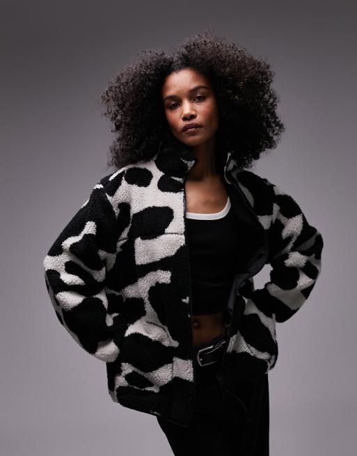 Topshop - Fleece jack van borg met rits en koeienprint in multi, 3 van 4
