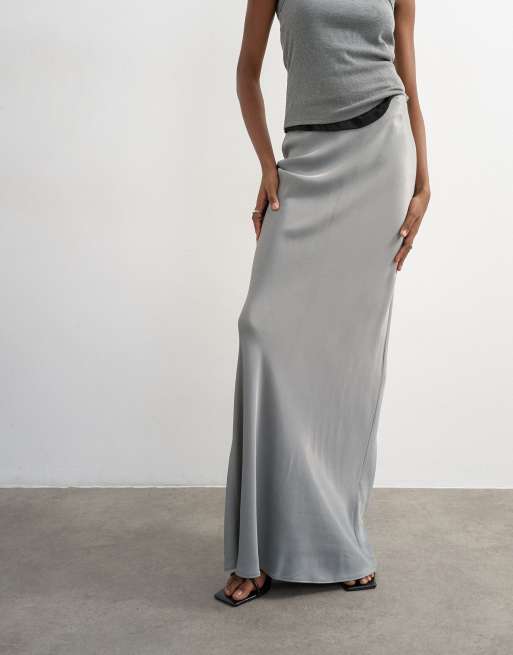 Topshop flood length satin bias maxi skirt in grey, 2 of 5