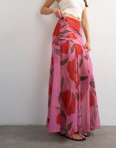Model wearing Floral drop waist full circle skirt in pink